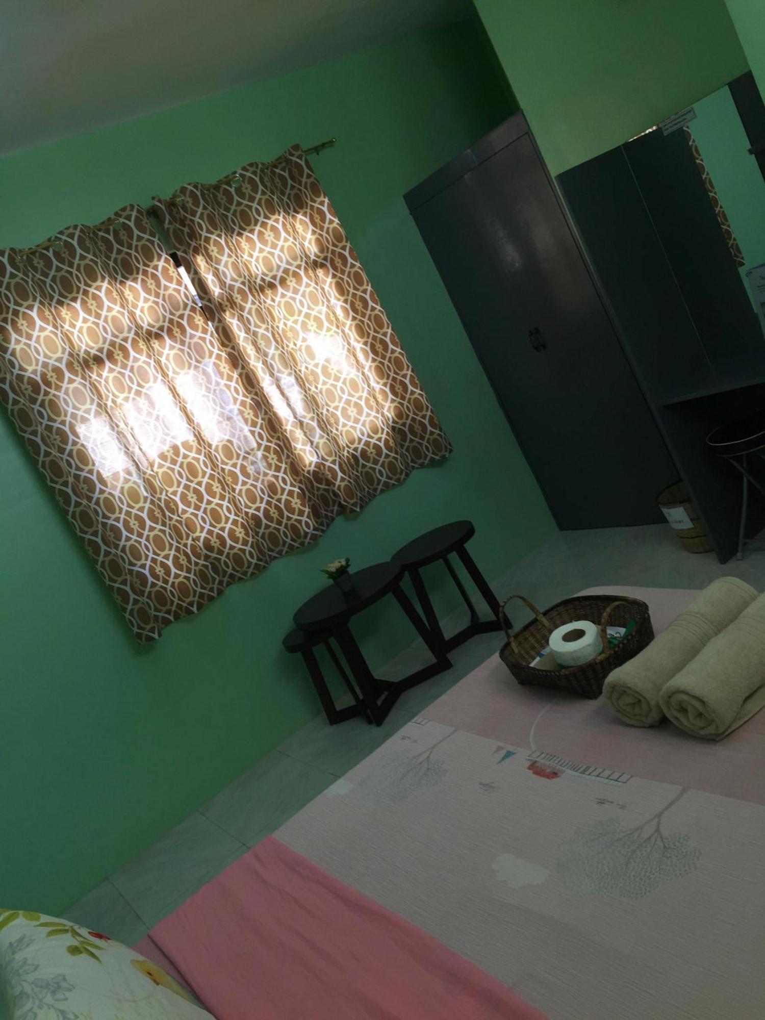 Andresas Homestay Лобок Екстериор снимка