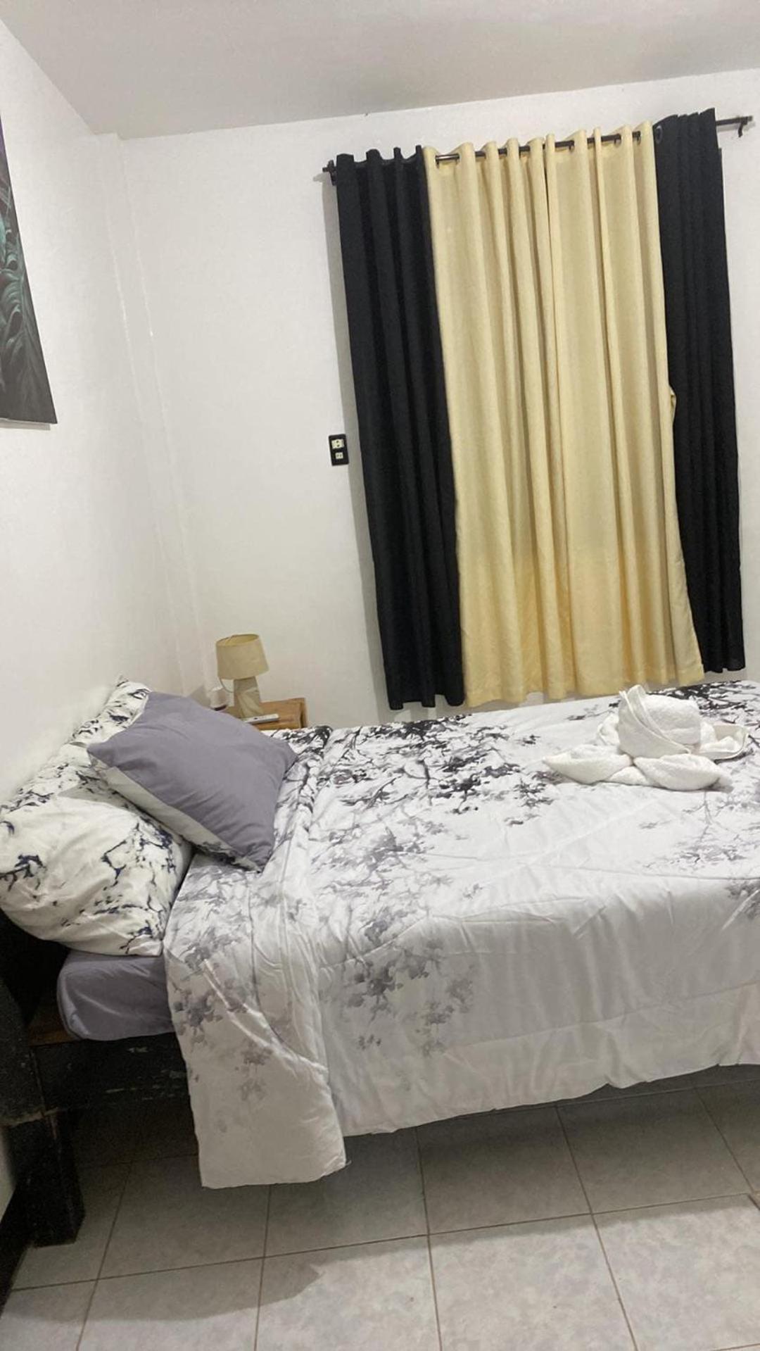Andresas Homestay Лобок Екстериор снимка