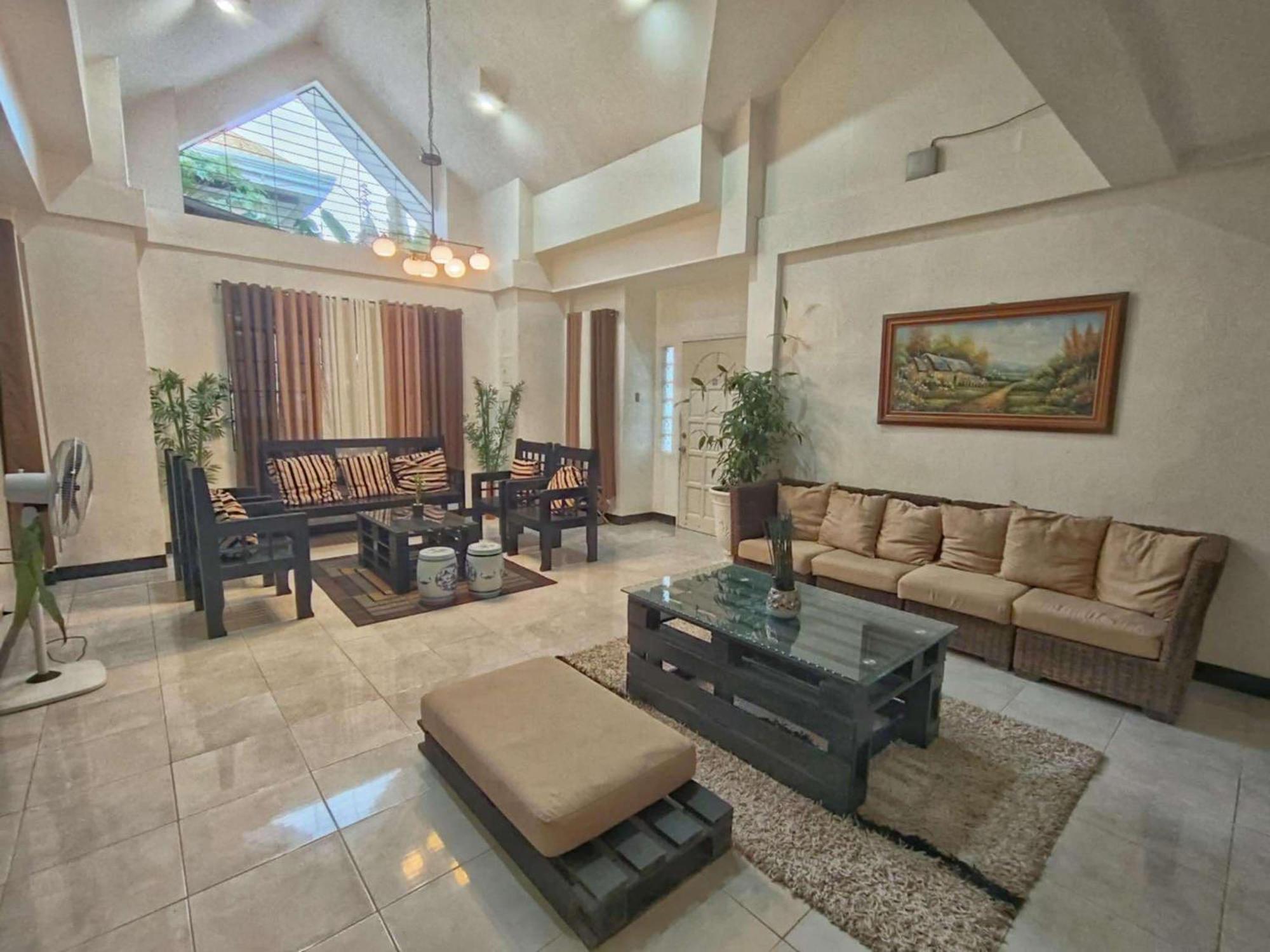 Andresas Homestay Лобок Екстериор снимка