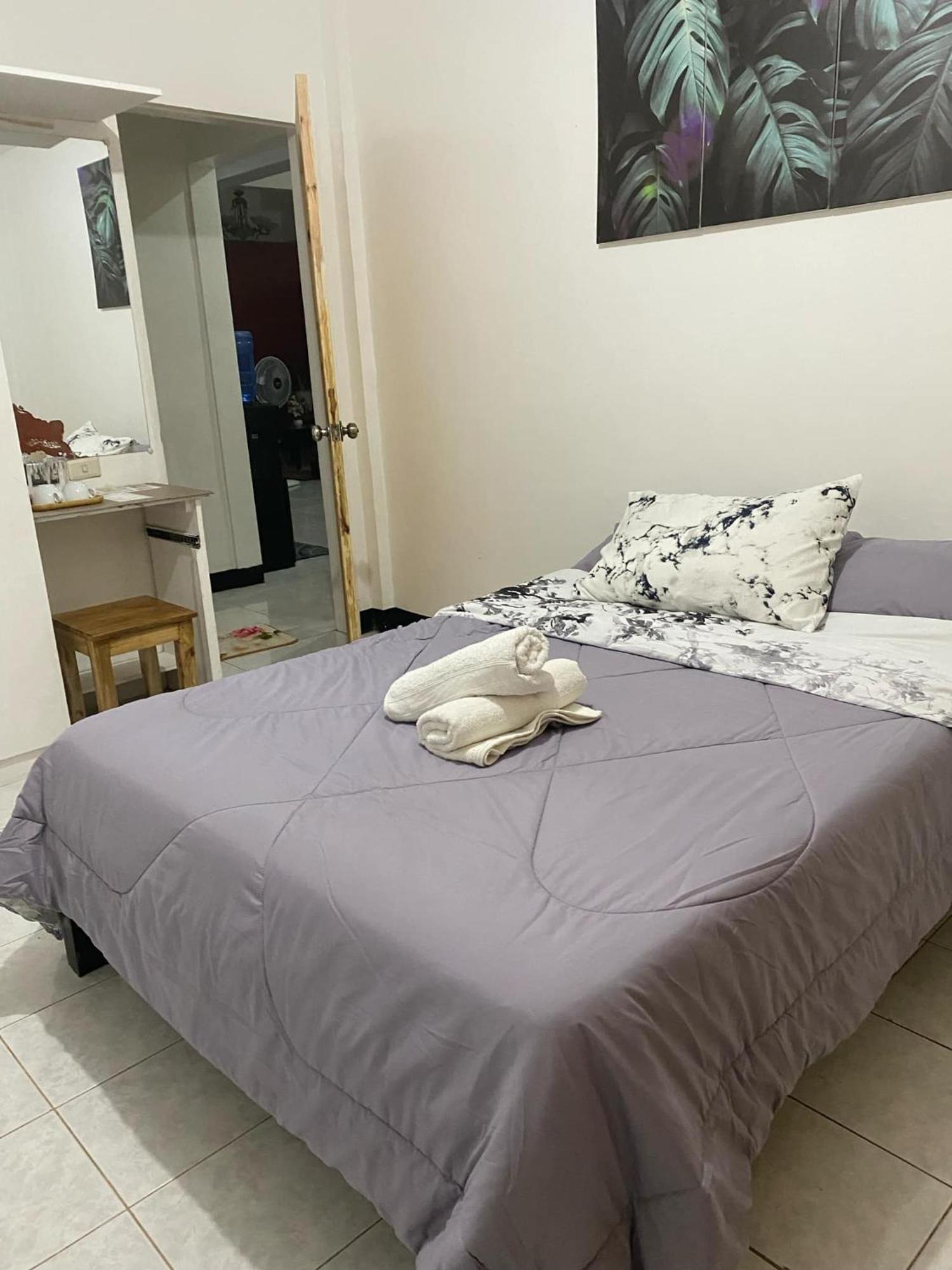 Andresas Homestay Лобок Екстериор снимка